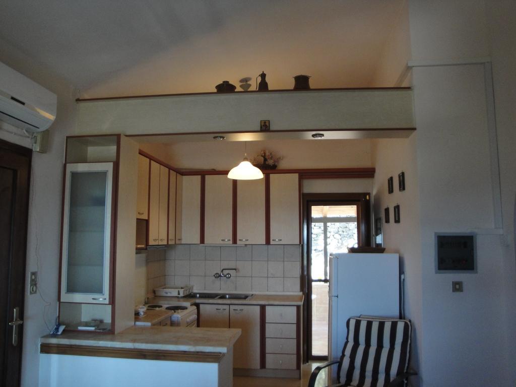 Paschos Rooms Sívota 部屋 写真