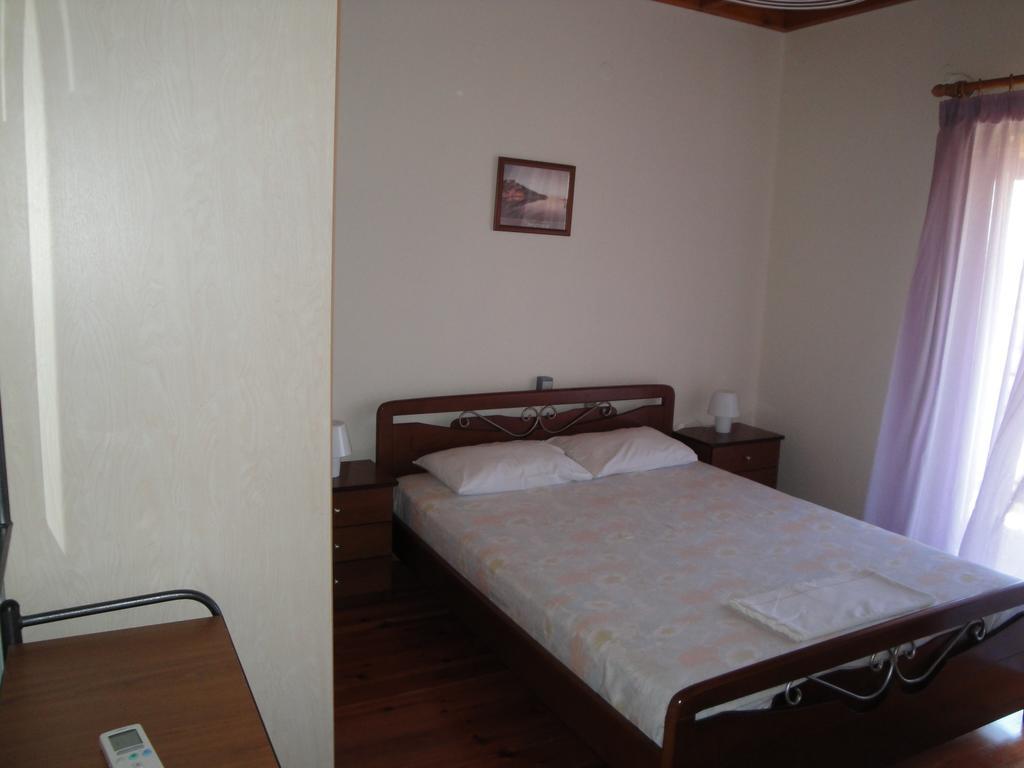 Paschos Rooms Sívota 部屋 写真